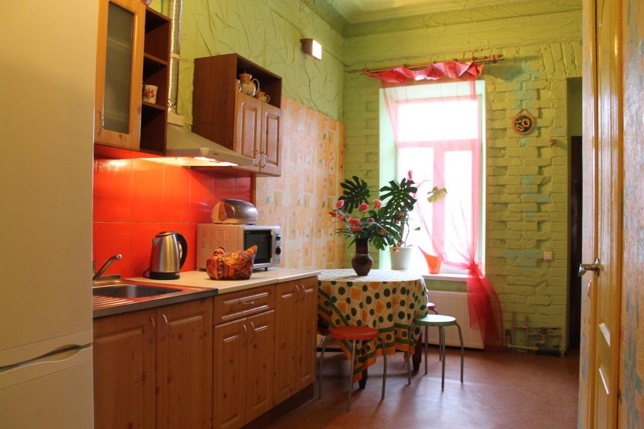 Hotel Calipso Charkov Buitenkant foto