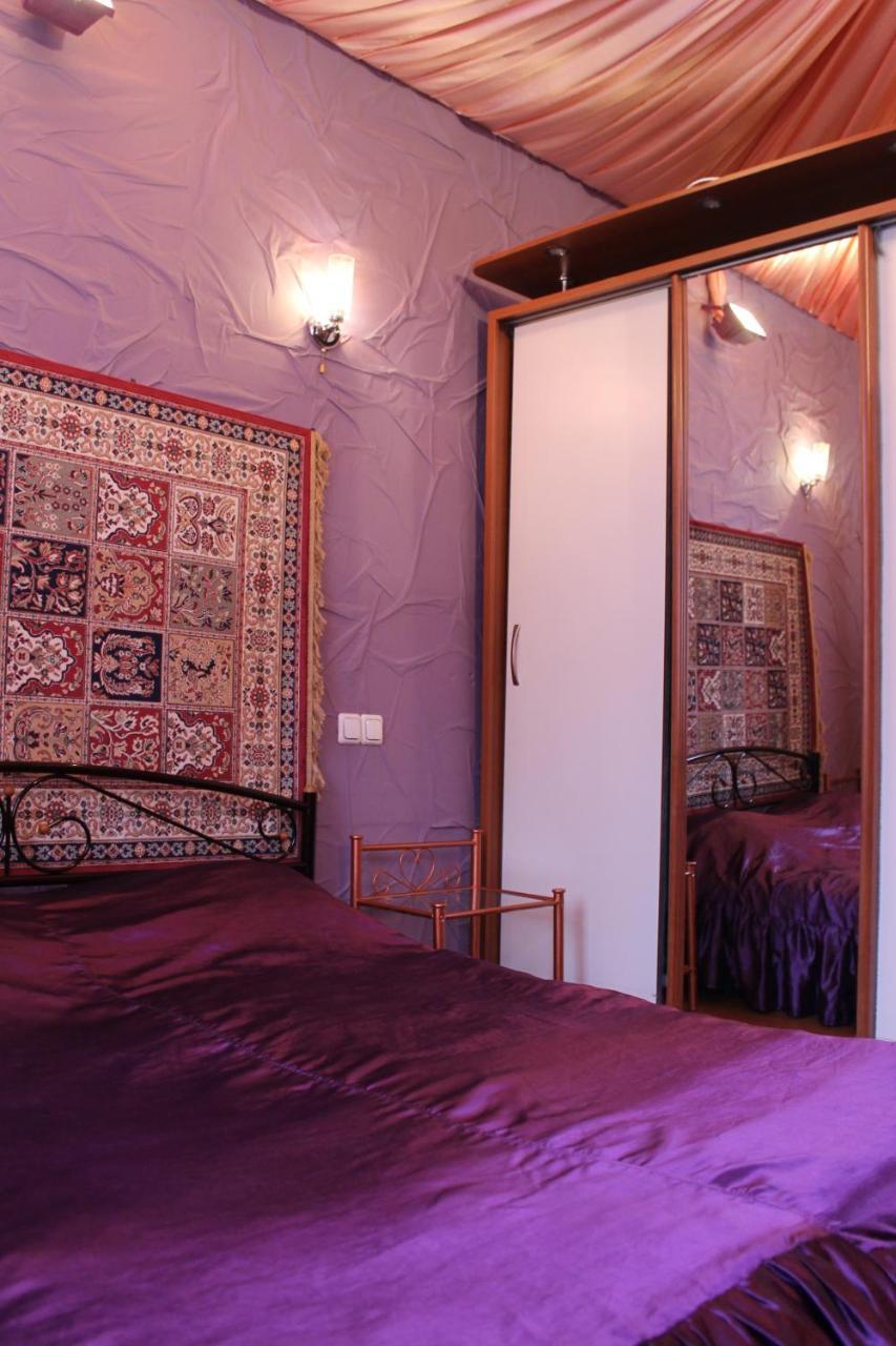 Hotel Calipso Charkov Buitenkant foto