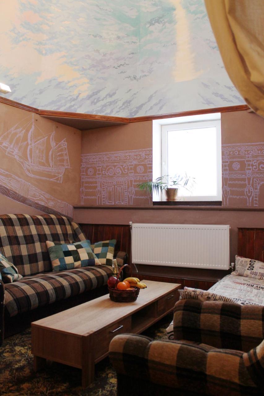 Hotel Calipso Charkov Buitenkant foto