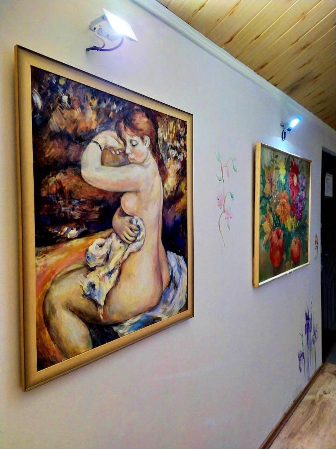 Hotel Calipso Charkov Buitenkant foto